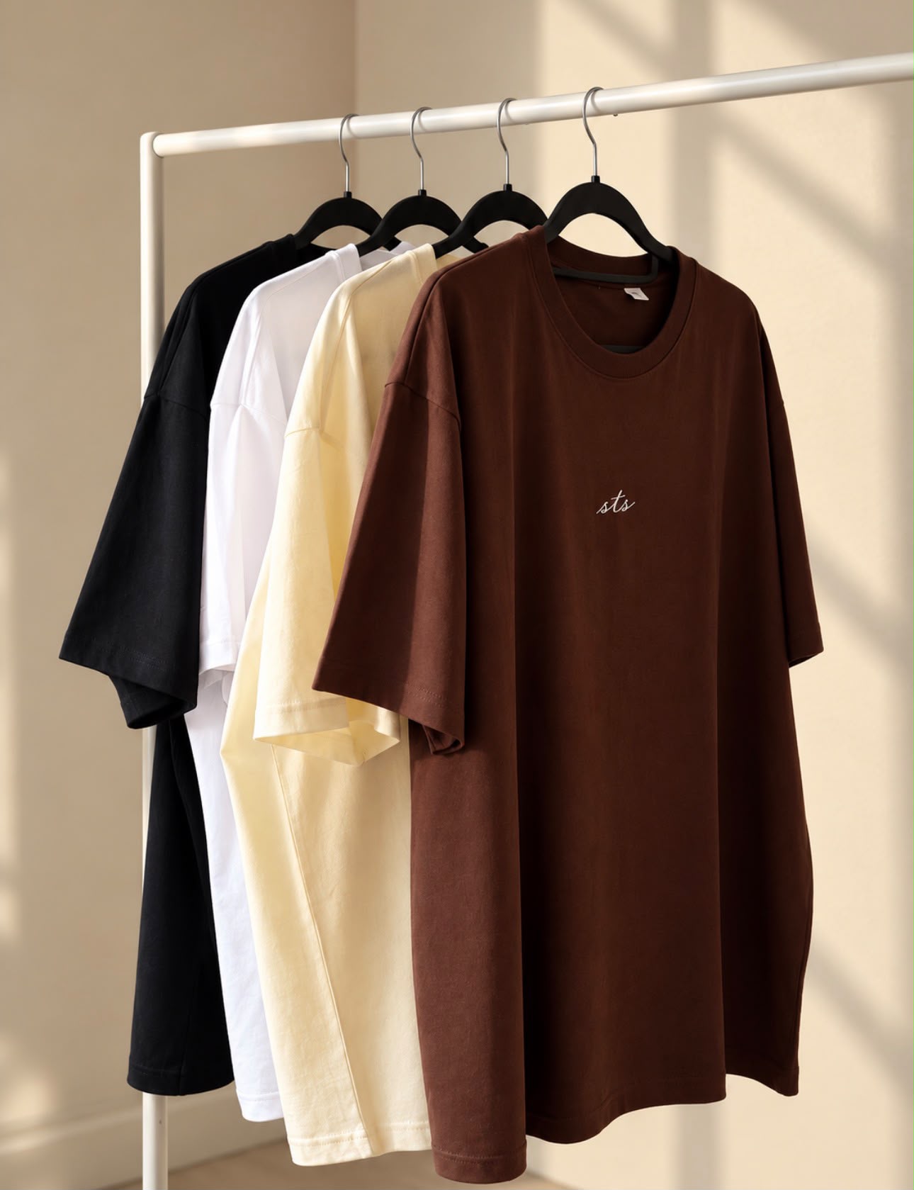 T-shirts STS Drop 01 Essência nas cores preta, branca, off-white e marrom